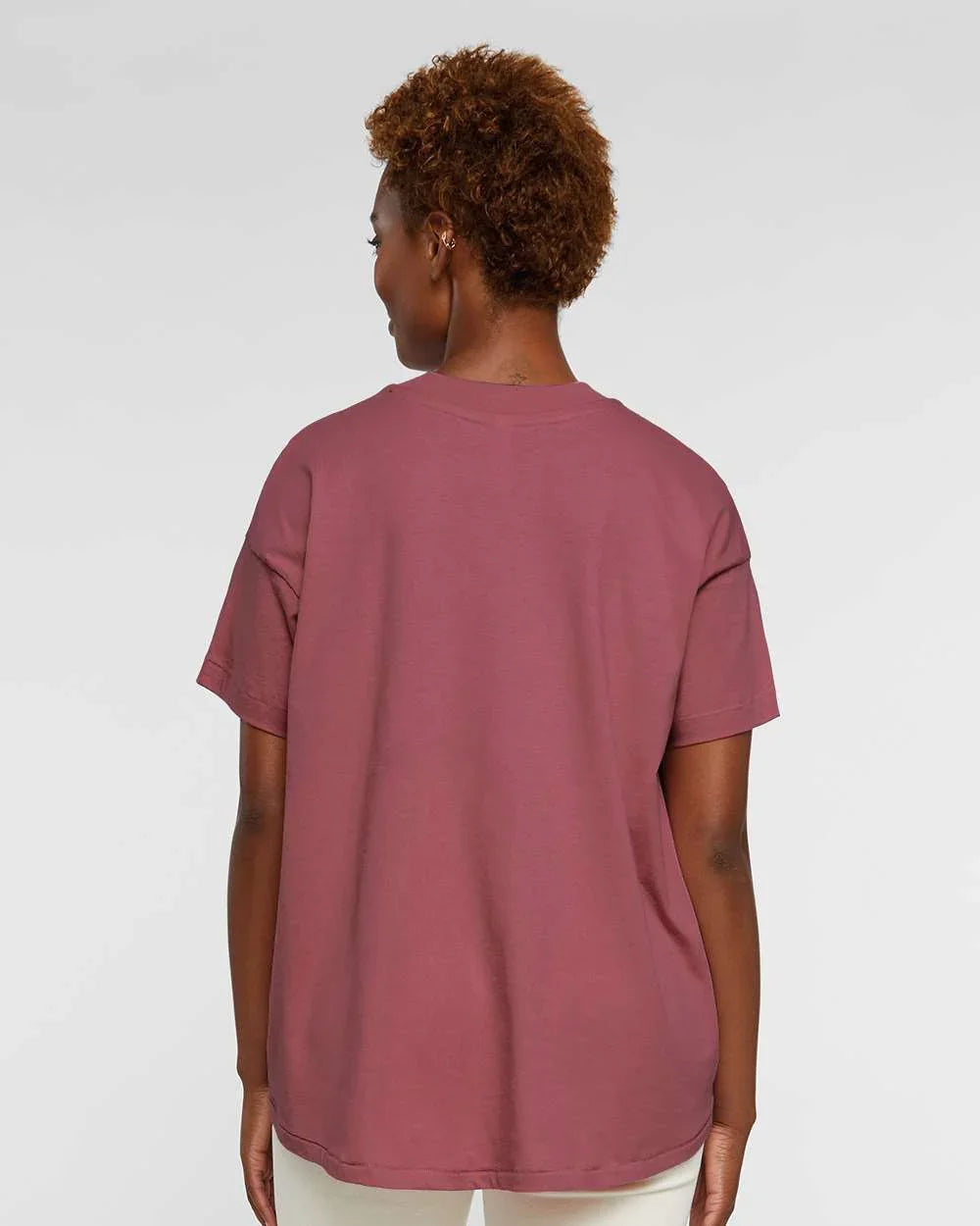 "Small Town Big Heart" Hi-Lo Women's Relaxed Tee - Varsity92